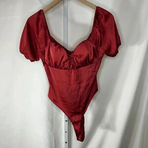 2/$30 Love tree Size Medium Satin Like Body Suit Sweetheart Dusty Red